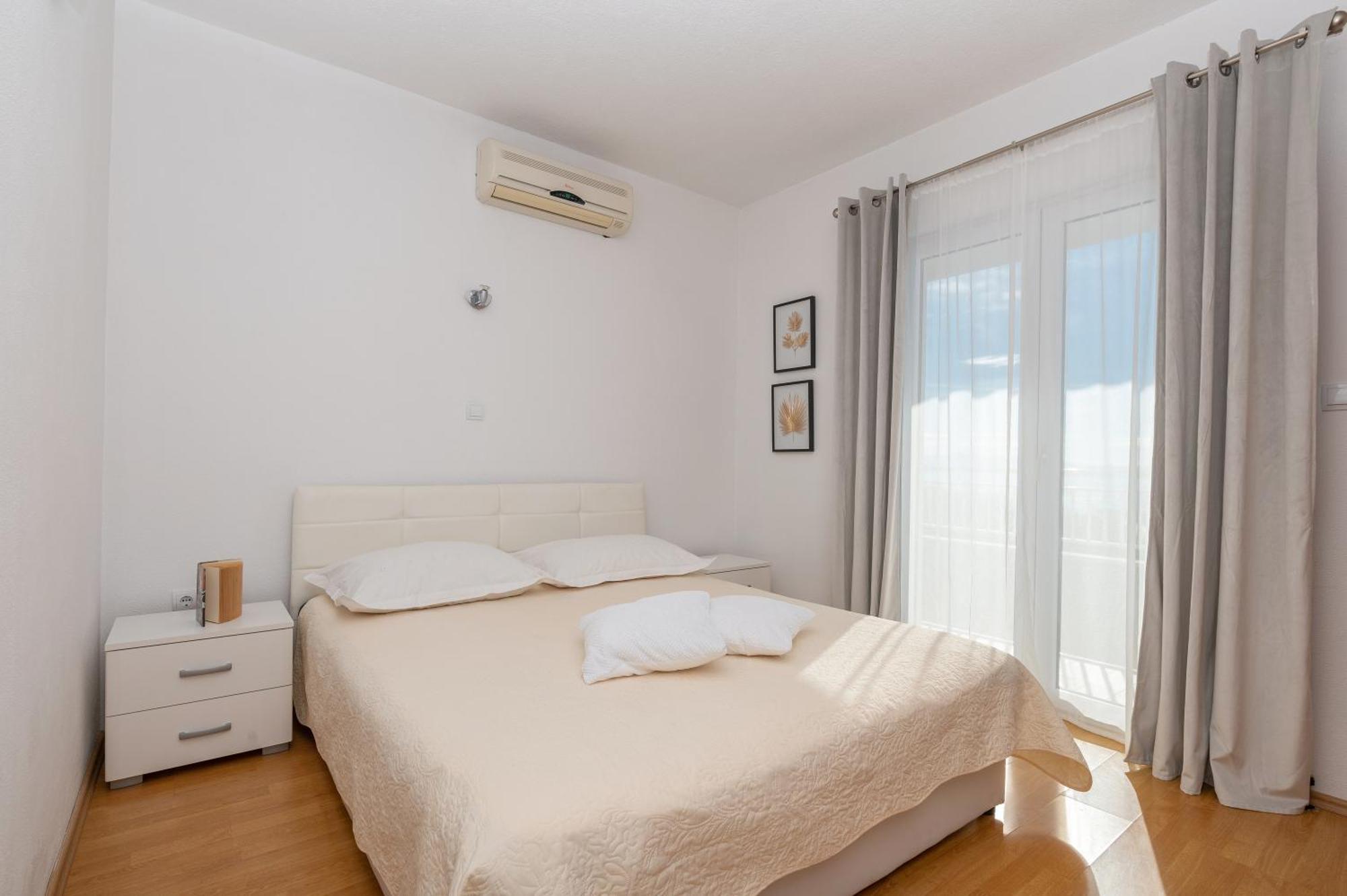 Villa Violeta With Amazing Sea View Makarska Exterior foto